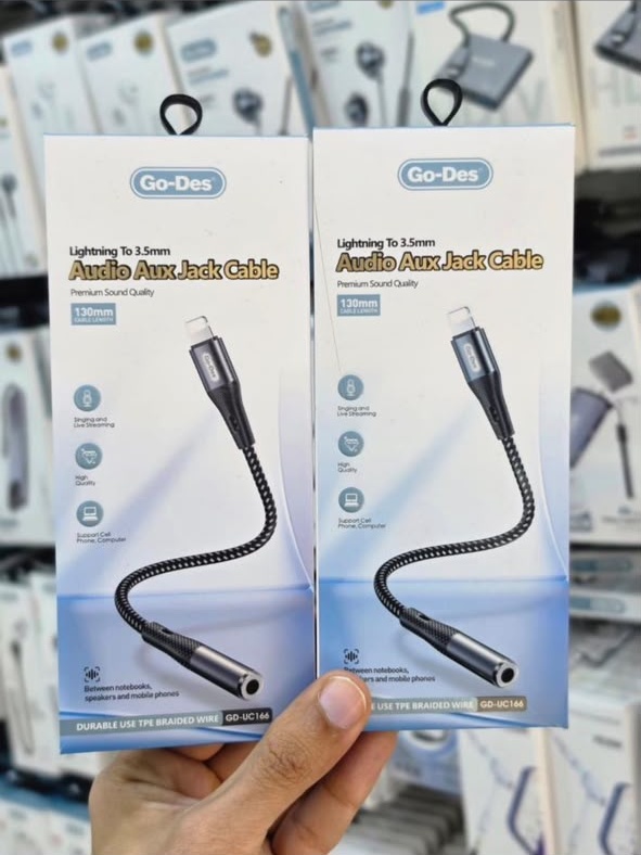 Go-Des Lightning to 3.5mm Aux Cable