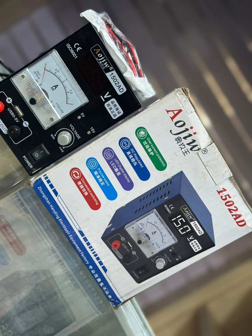 Aojiw 1502AD DC Regulated Power Supply