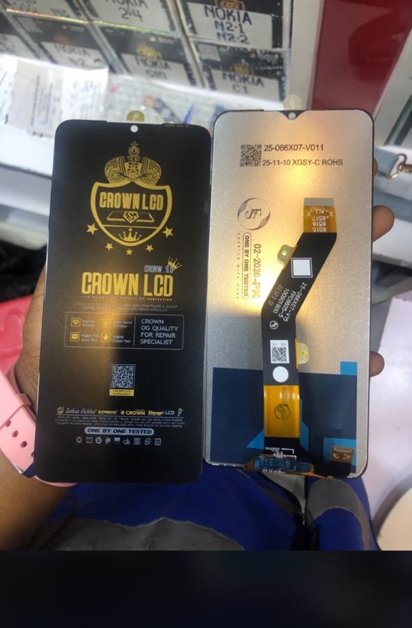 Crown LCD Universal Screen