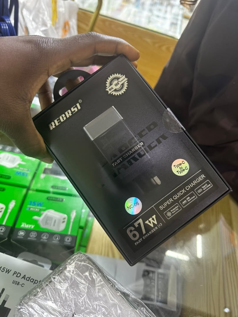 Recrsi 67W USB-C to USB-C Fast Charger