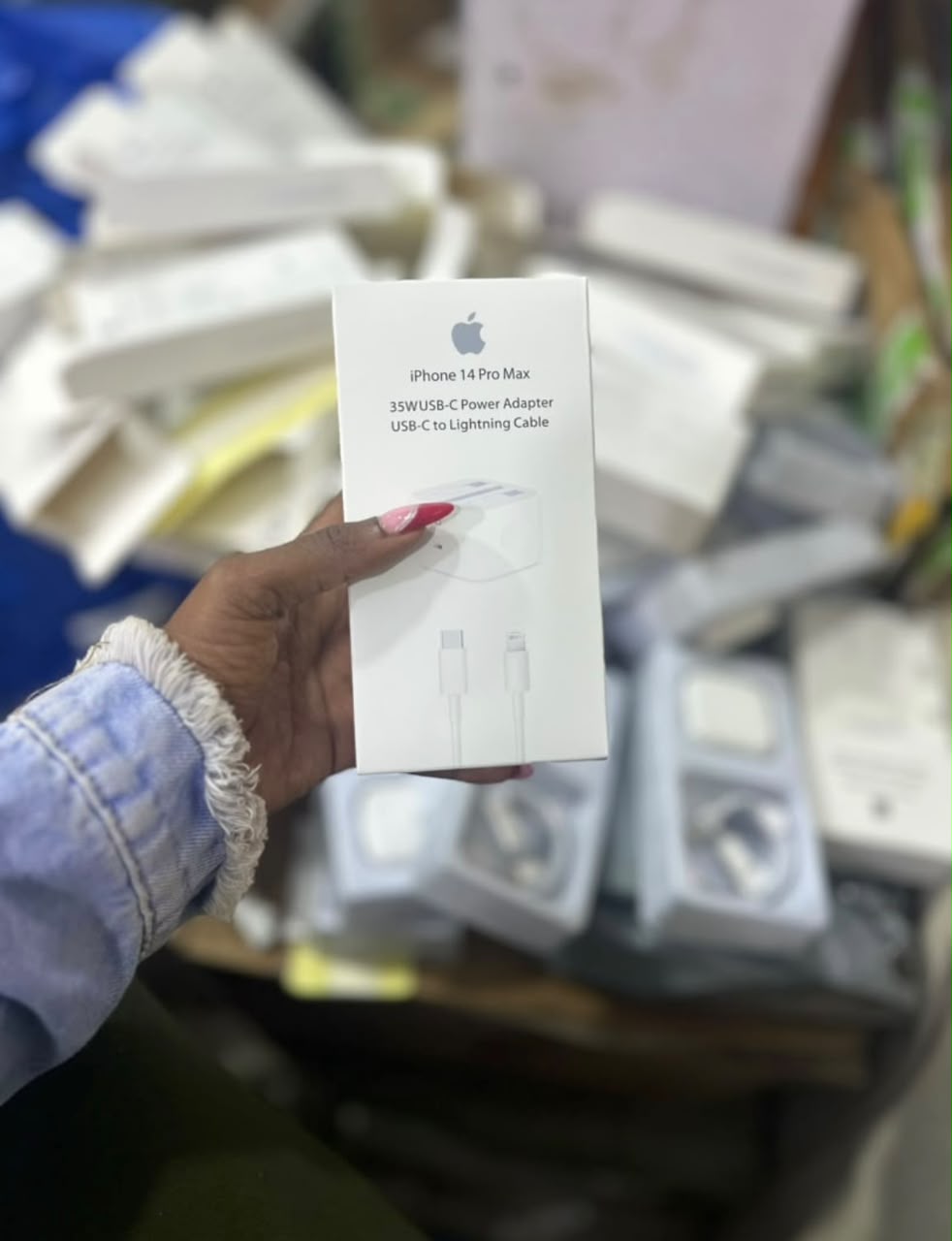 35W USB-C Power Adapter