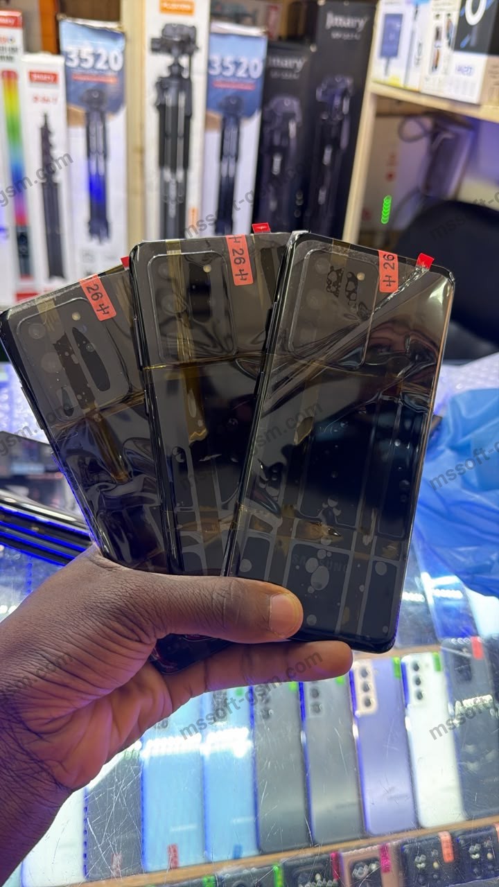 SAMSUNG GALAXY S20